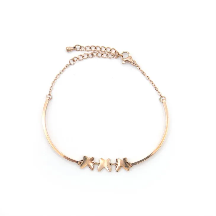 Cvjetna narukvica ruže