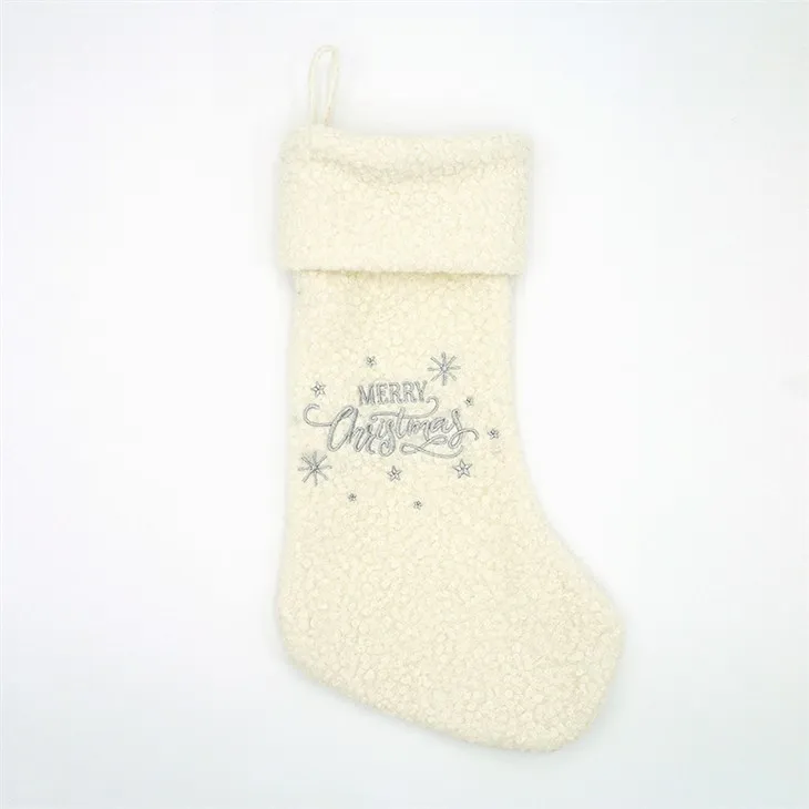 Bijele božićne čarape